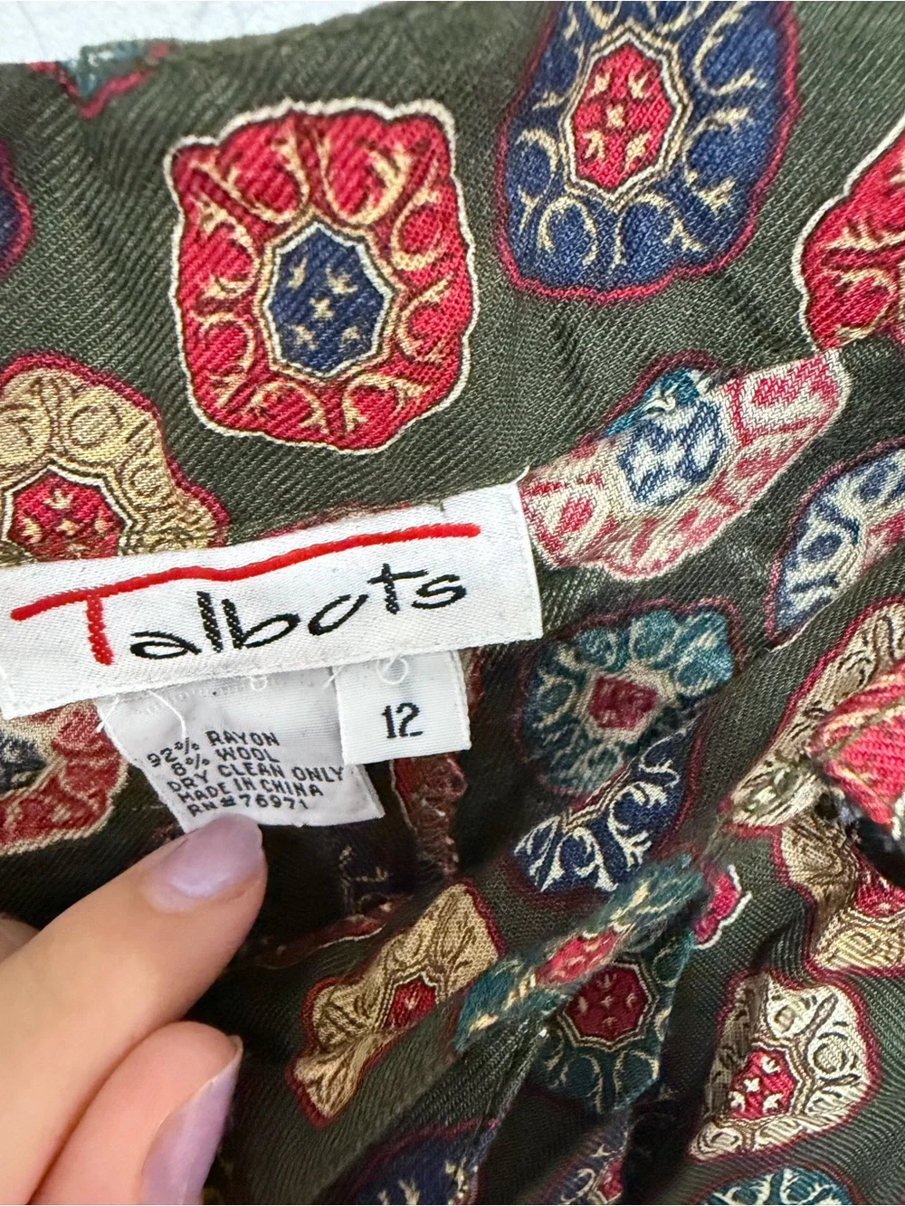Vintage Talbots sz 12 Patterned Pleated shorts Brown Floral Medallion wool blend